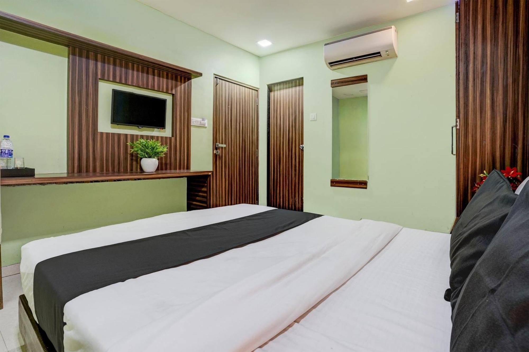 Oyo Hotel Blue Sapphire Residency Near Chhatrapati Shivaji International Airport 孟买 外观 照片