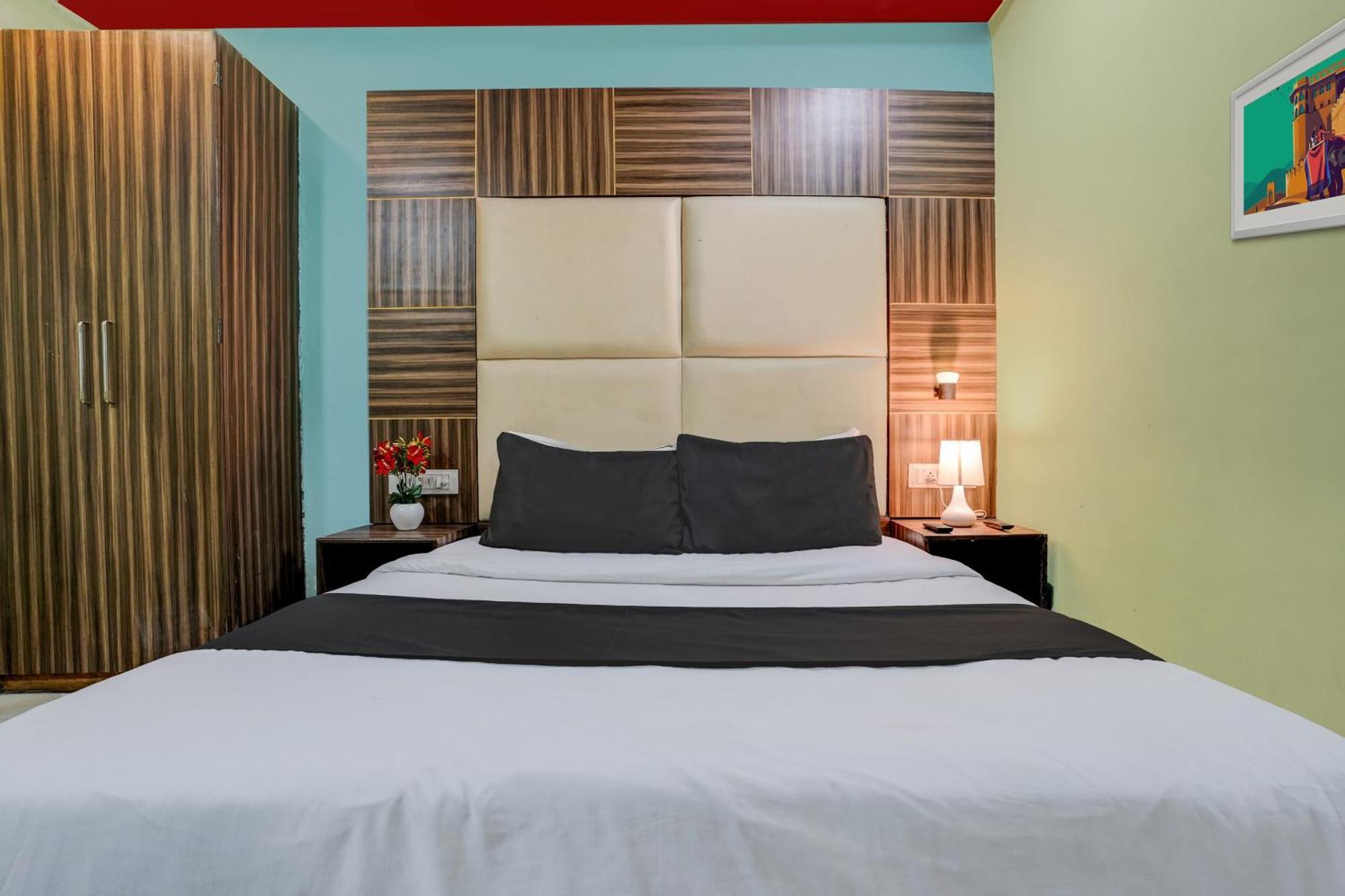 Oyo Hotel Blue Sapphire Residency Near Chhatrapati Shivaji International Airport 孟买 外观 照片